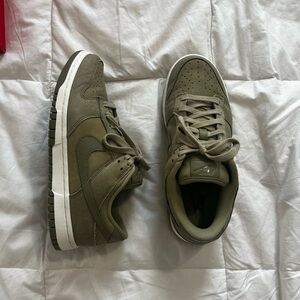 Nike Women’s Dunk Low Neutral Olive Sneakers size 8.5